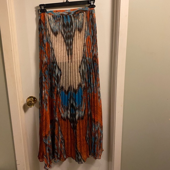 Robbi & Nikki Maxi Skirt - Picture 1 of 7